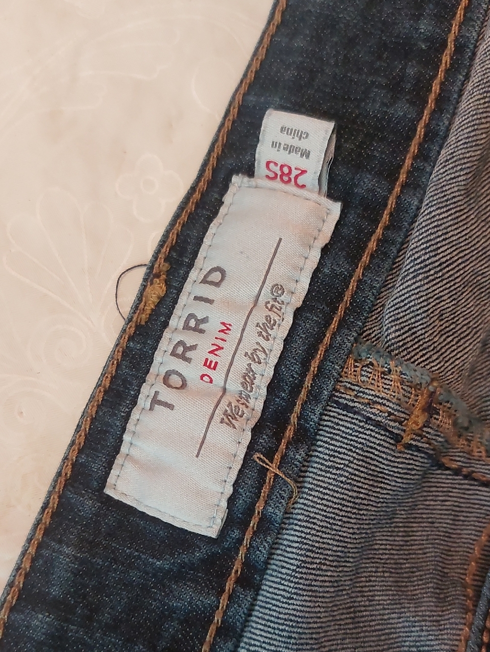 Torrid Blue Dark Wash Denim Jeans Plus Size 28S - Picture 7 of 16